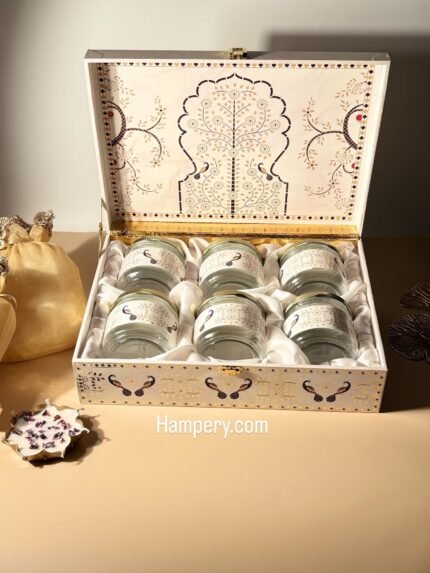 Aesthetic Gold Print 6 Jar hamper